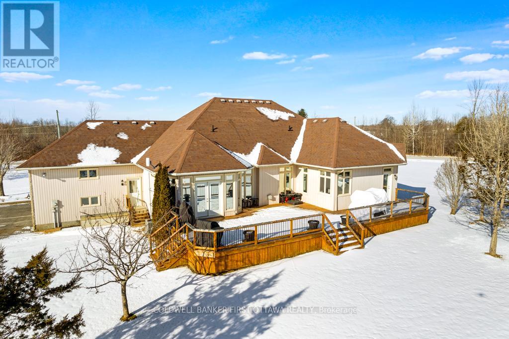 556 West Point Drive, Drummond/north Elmsley, Ontario  K7H 3C7 - Photo 4 - X12717772