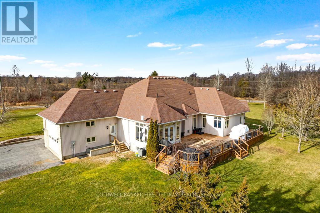 556 West Point Drive, Drummond/north Elmsley, Ontario  K7H 3C7 - Photo 42 - X12717772