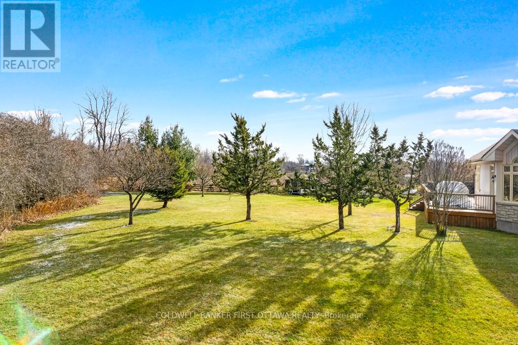 556 West Point Drive, Drummond/north Elmsley, Ontario  K7H 3C7 - Photo 44 - X12717772