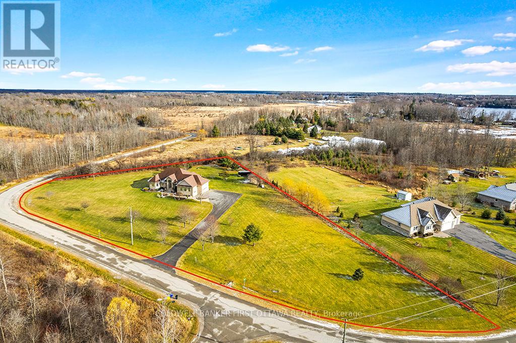 556 West Point Drive, Drummond/north Elmsley, Ontario  K7H 3C7 - Photo 46 - X12717772