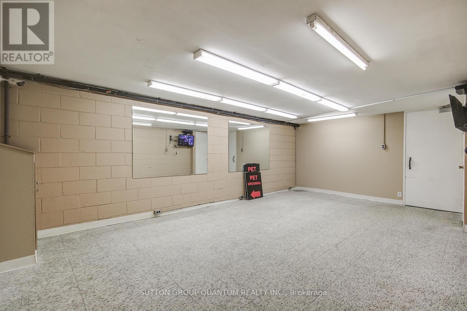 1858 Lakeshore Road W, Mississauga, Ontario  L5J 1J7 - Photo 13 - W12717544