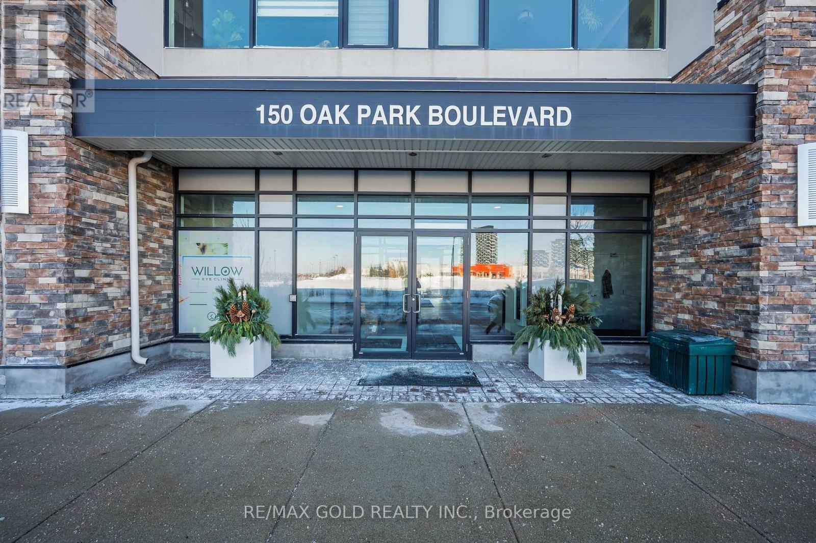 222 - 150 Oak Park Boulevard, Oakville, Ontario  L6H 3P2 - Photo 3 - W12717648