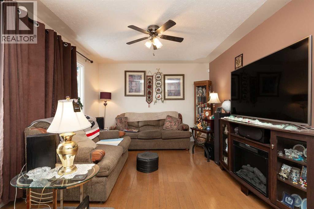 602 27 Street N, Lethbridge, Alberta  T1H 3W7 - Photo 4 - A2274234