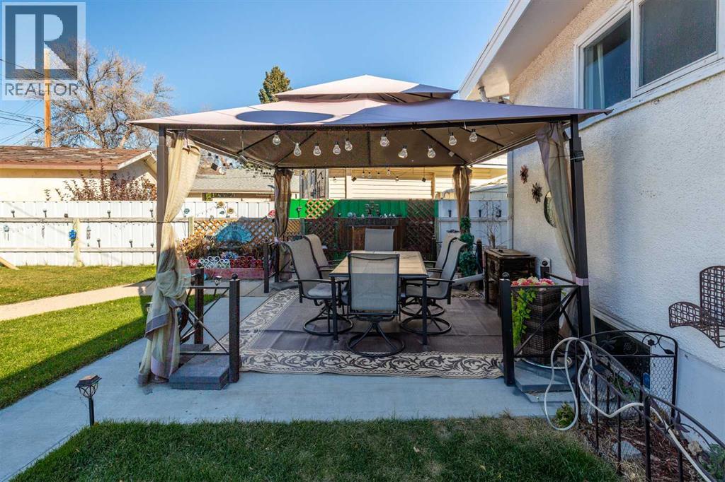 602 27 Street N, Lethbridge, Alberta  T1H 3W7 - Photo 24 - A2274234