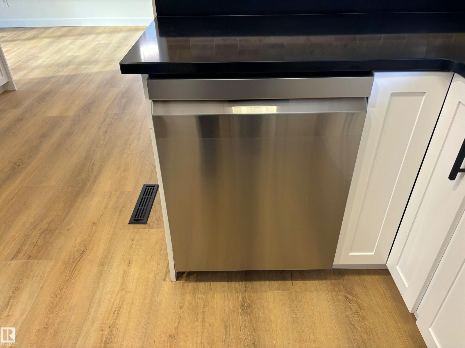 11744 37 Av Nw, Edmonton, Alberta  T6J 0J2 - Photo 13 - E4466395