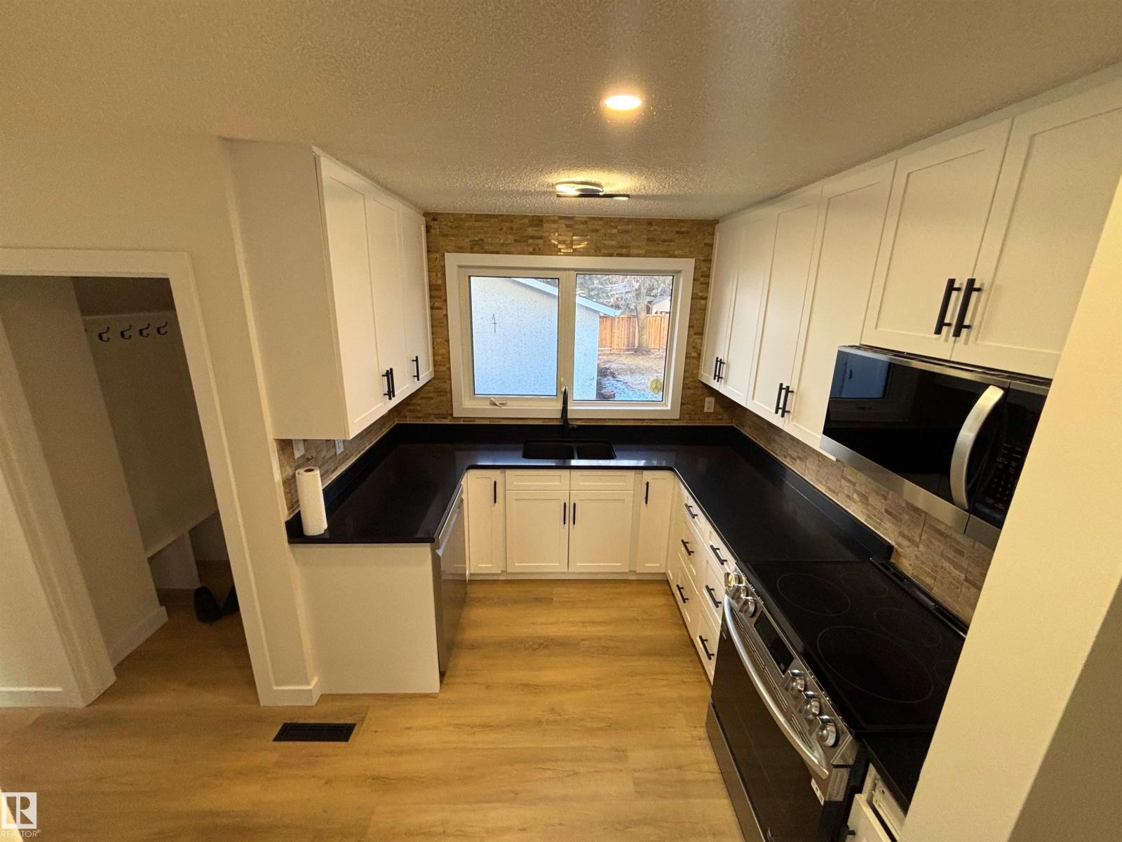 11744 37 Av Nw, Edmonton, Alberta  T6J 0J2 - Photo 10 - E4466395