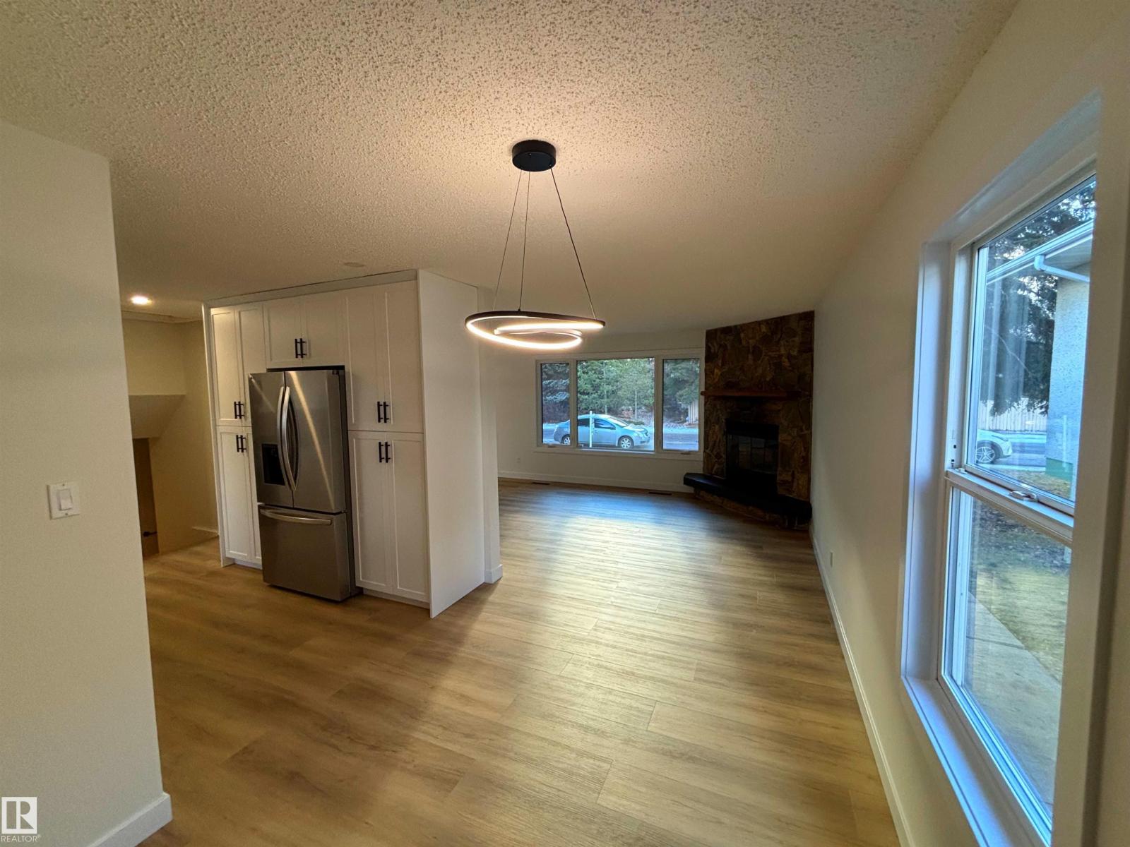 11744 37 Av Nw, Edmonton, Alberta  T6J 0J2 - Photo 6 - E4466395