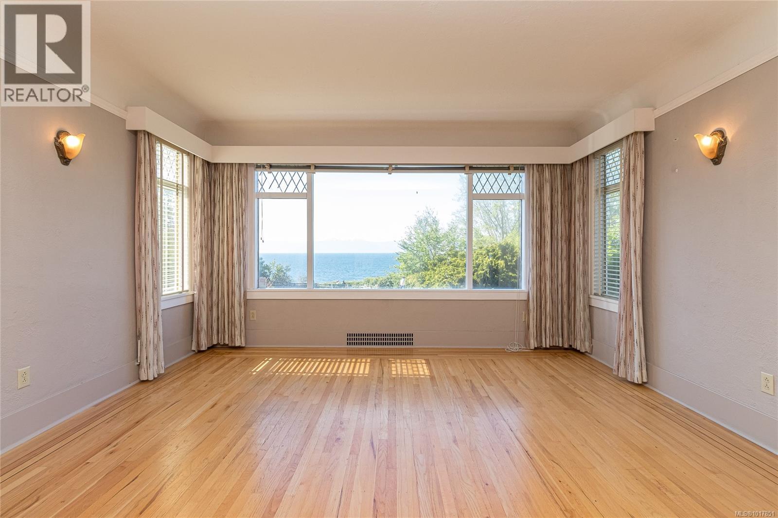 690 Dallas Rd, Victoria, British Columbia  V8V 1B7 - Photo 13 - 1017851