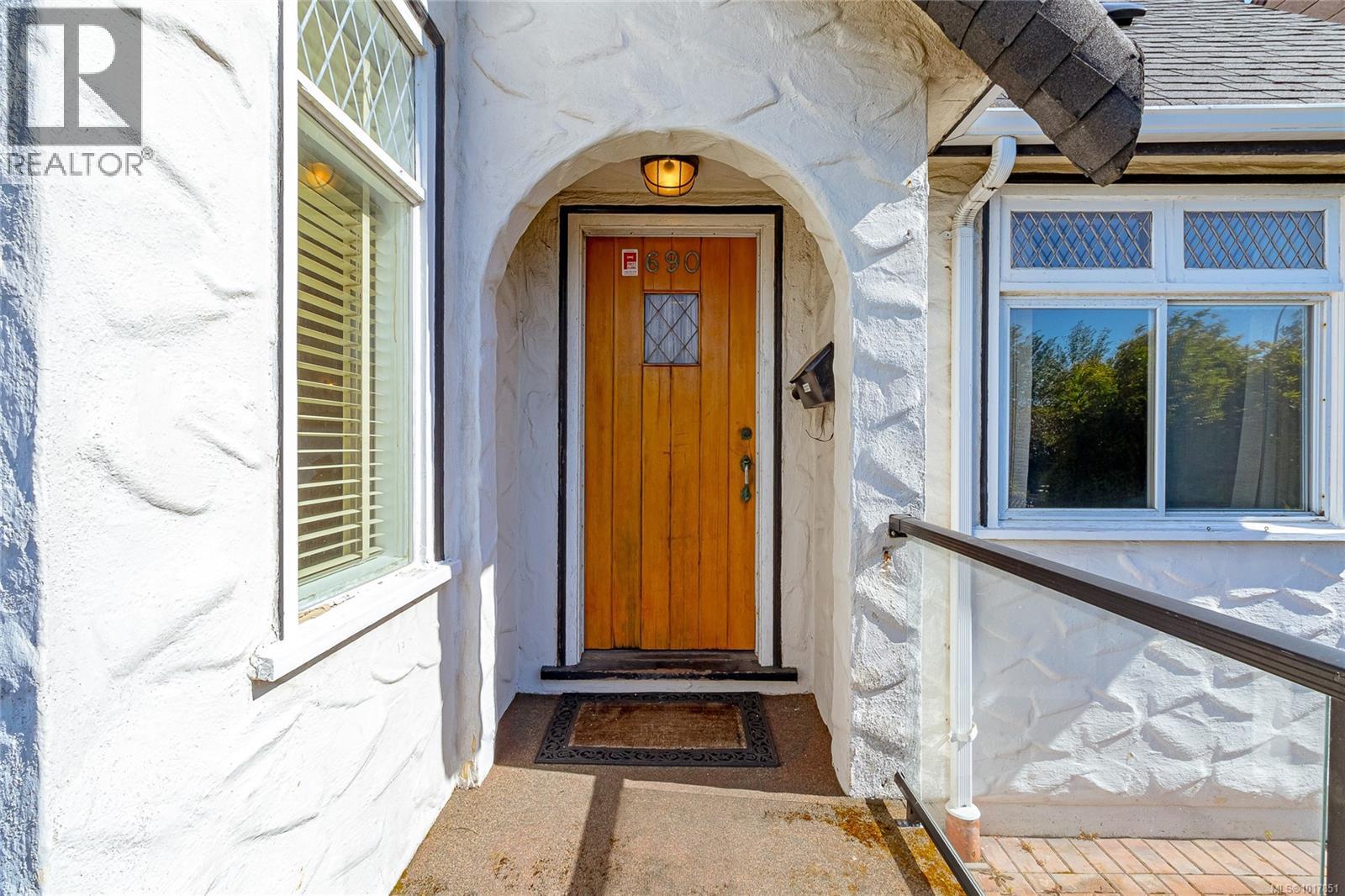 690 Dallas Rd, Victoria, British Columbia  V8V 1B7 - Photo 9 - 1017851