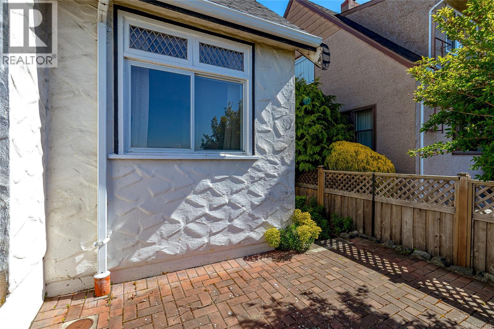 690 Dallas Rd, Victoria, British Columbia  V8V 1B7 - Photo 48 - 1017851