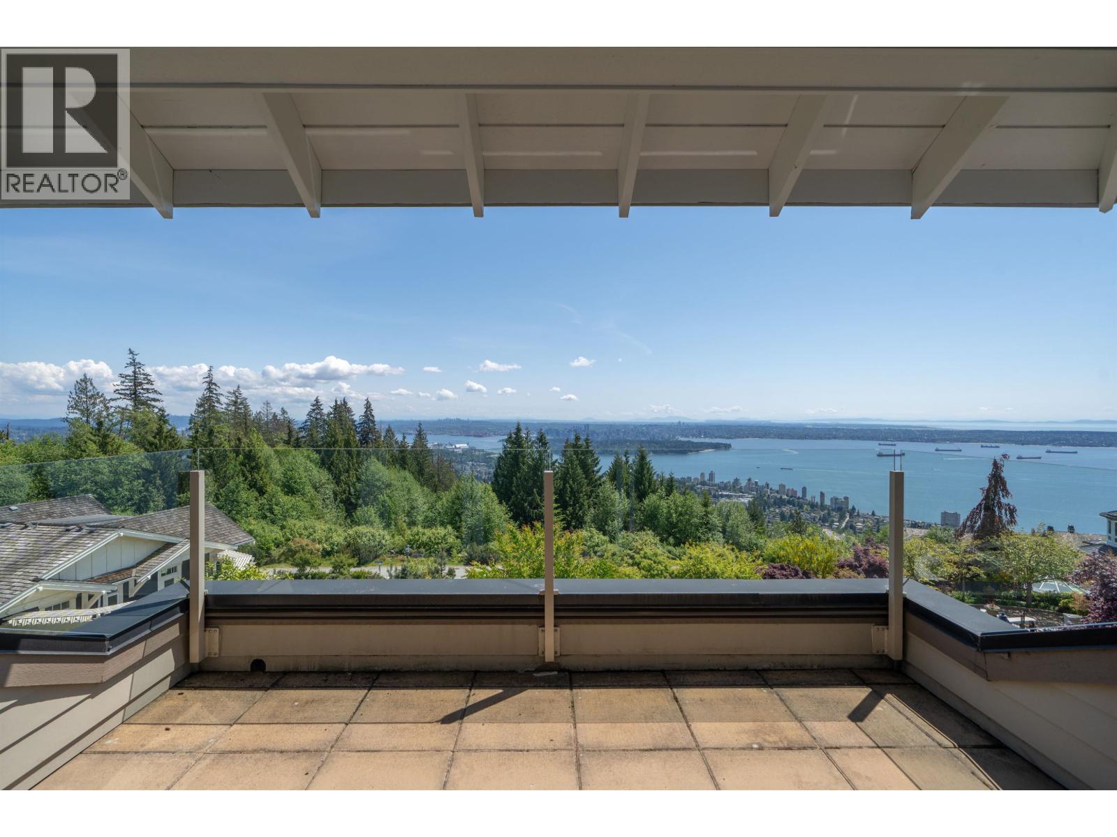 2356 Kadlec Court, West Vancouver, British Columbia  V7S 3K3 - Photo 11 - R3081807