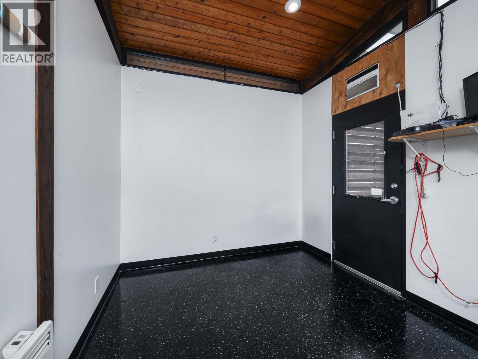 103 W 2nd Street, Vanderhoof, British Columbia  V0J 3A0 - Photo 17 - C8075357