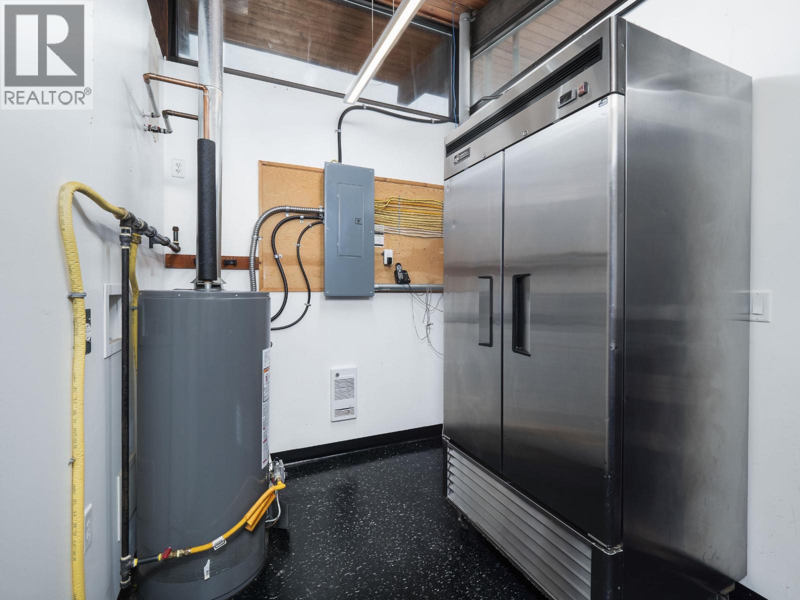 103 W 2nd Street, Vanderhoof, British Columbia  V0J 3A0 - Photo 19 - C8075357