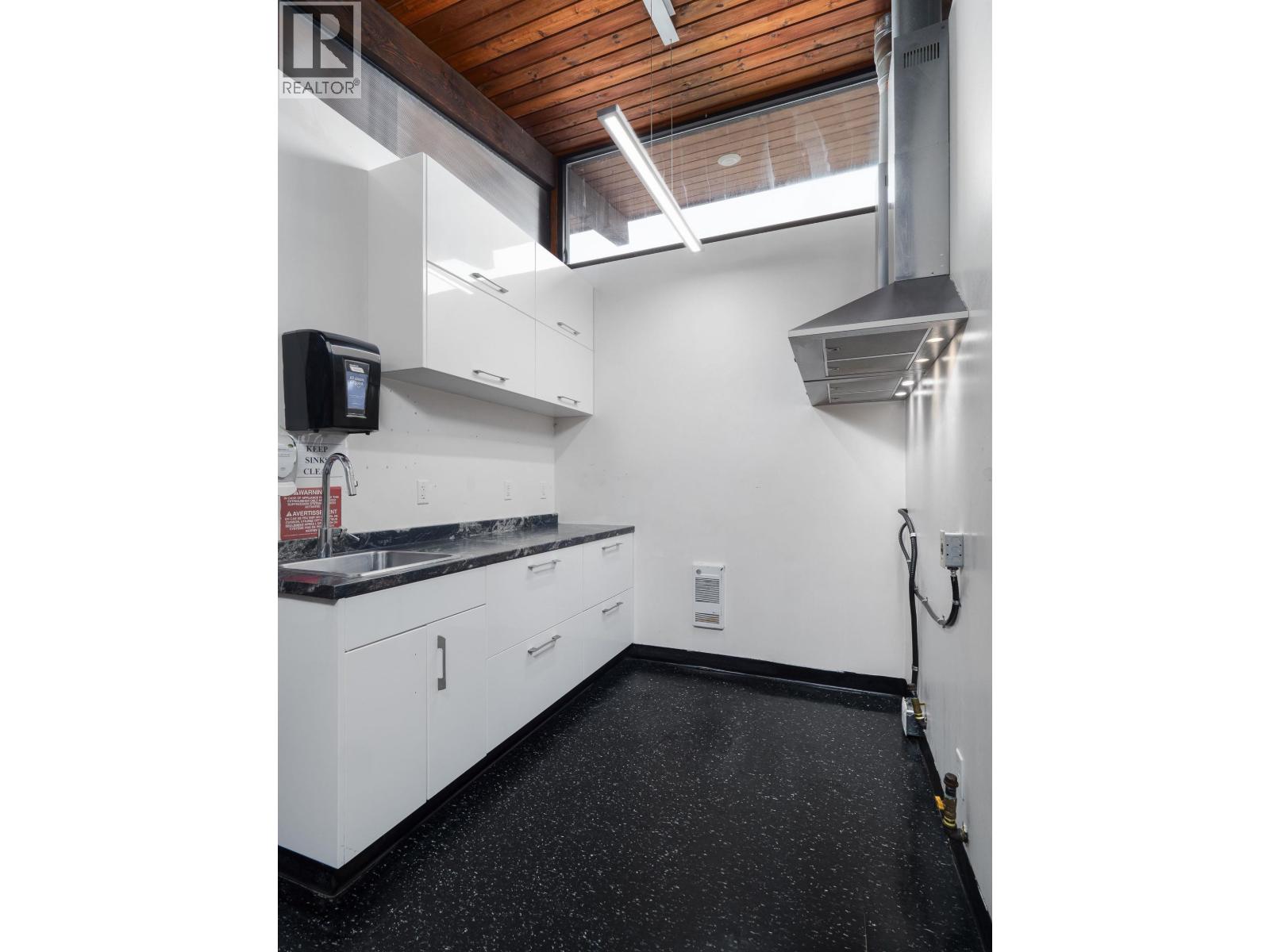 103 W 2nd Street, Vanderhoof, British Columbia  V0J 3A0 - Photo 23 - C8075357