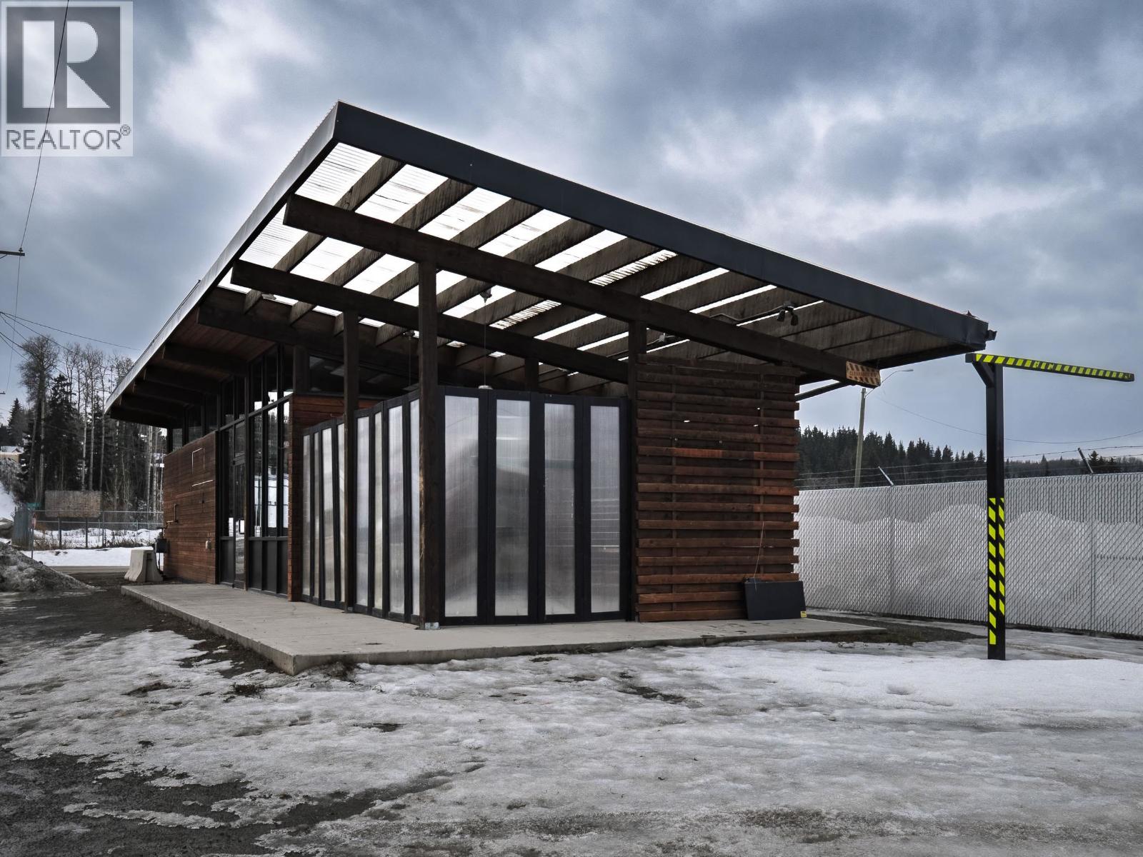 103 W 2nd Street, Vanderhoof, British Columbia  V0J 3A0 - Photo 5 - C8075357