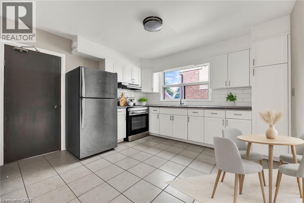 102 Sydney Street N Unit# 3, Kitchener, Ontario  N2H 3L7 - Photo 3 - 40800145