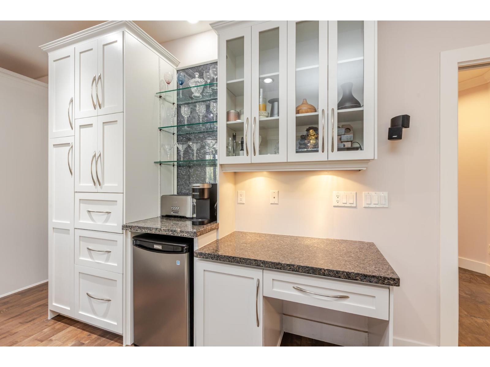 20061 74th Avenue, Langley, British Columbia  V2Y 3G6 - Photo 9 - R3080993