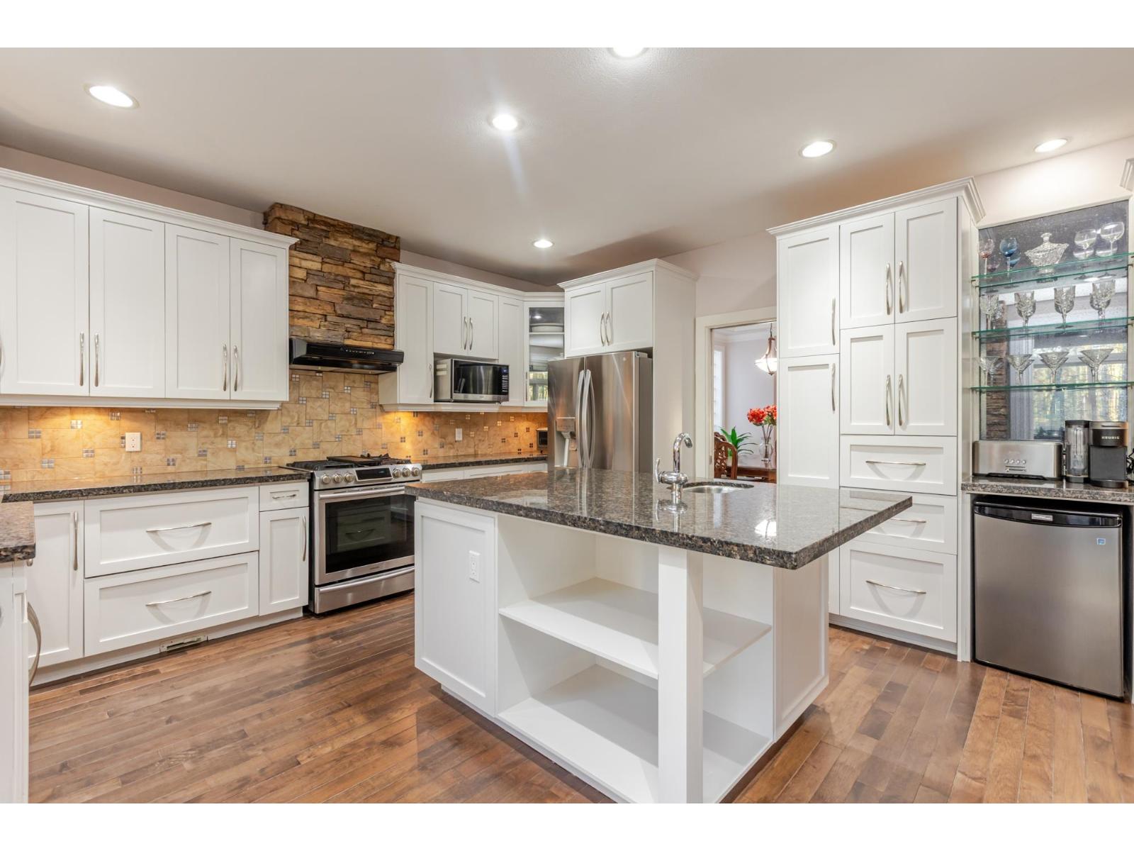 20061 74th Avenue, Langley, British Columbia  V2Y 3G6 - Photo 8 - R3080993