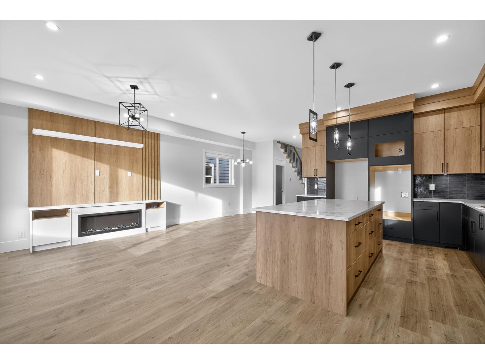 17126 1 Avenue, Surrey, British Columbia  V3Z 9R2 - Photo 6 - R3081514