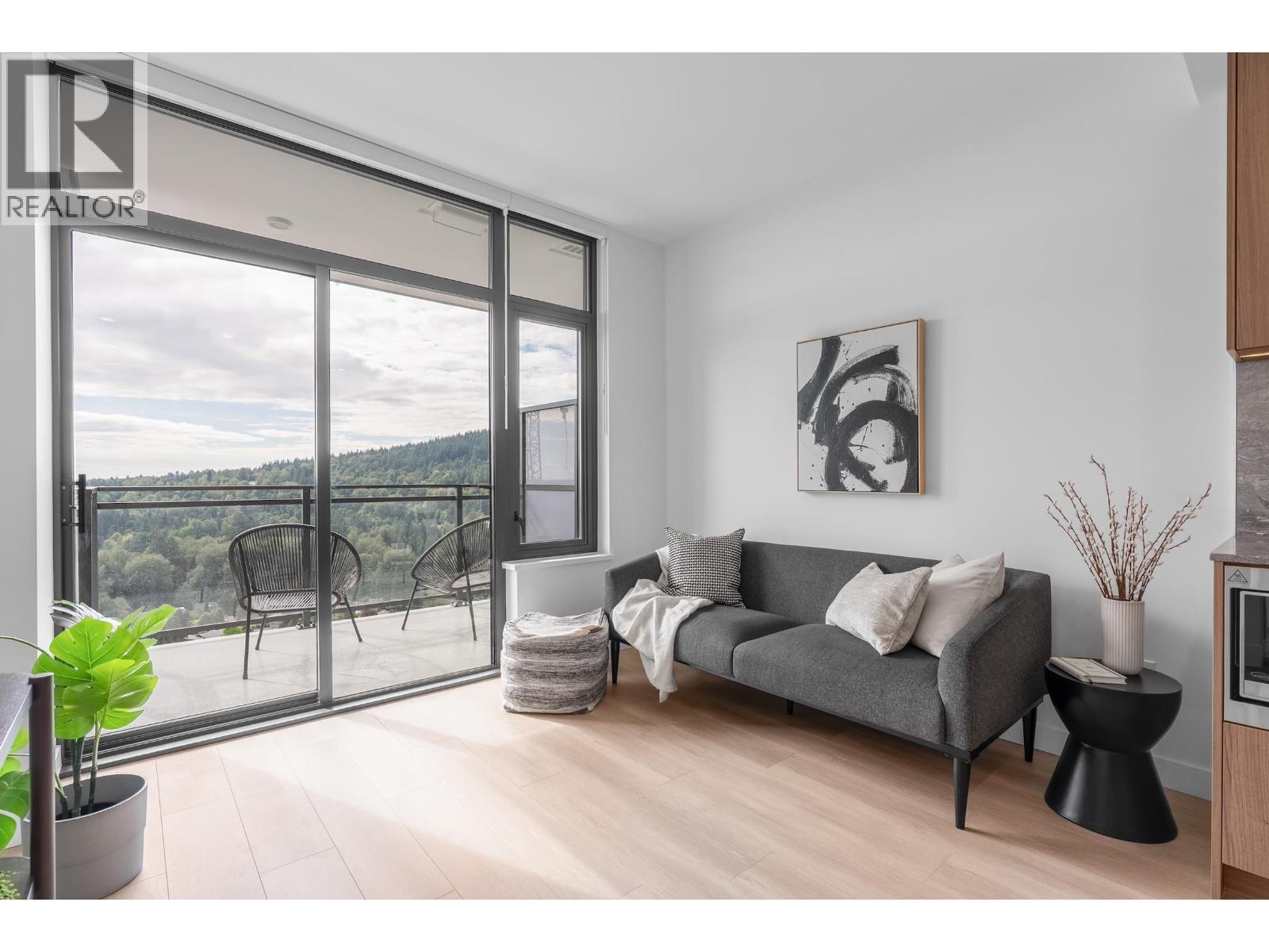 2203 626 Claremont Street, Coquitlam, British Columbia  V3J 0T1 - Photo 3 - R3081300