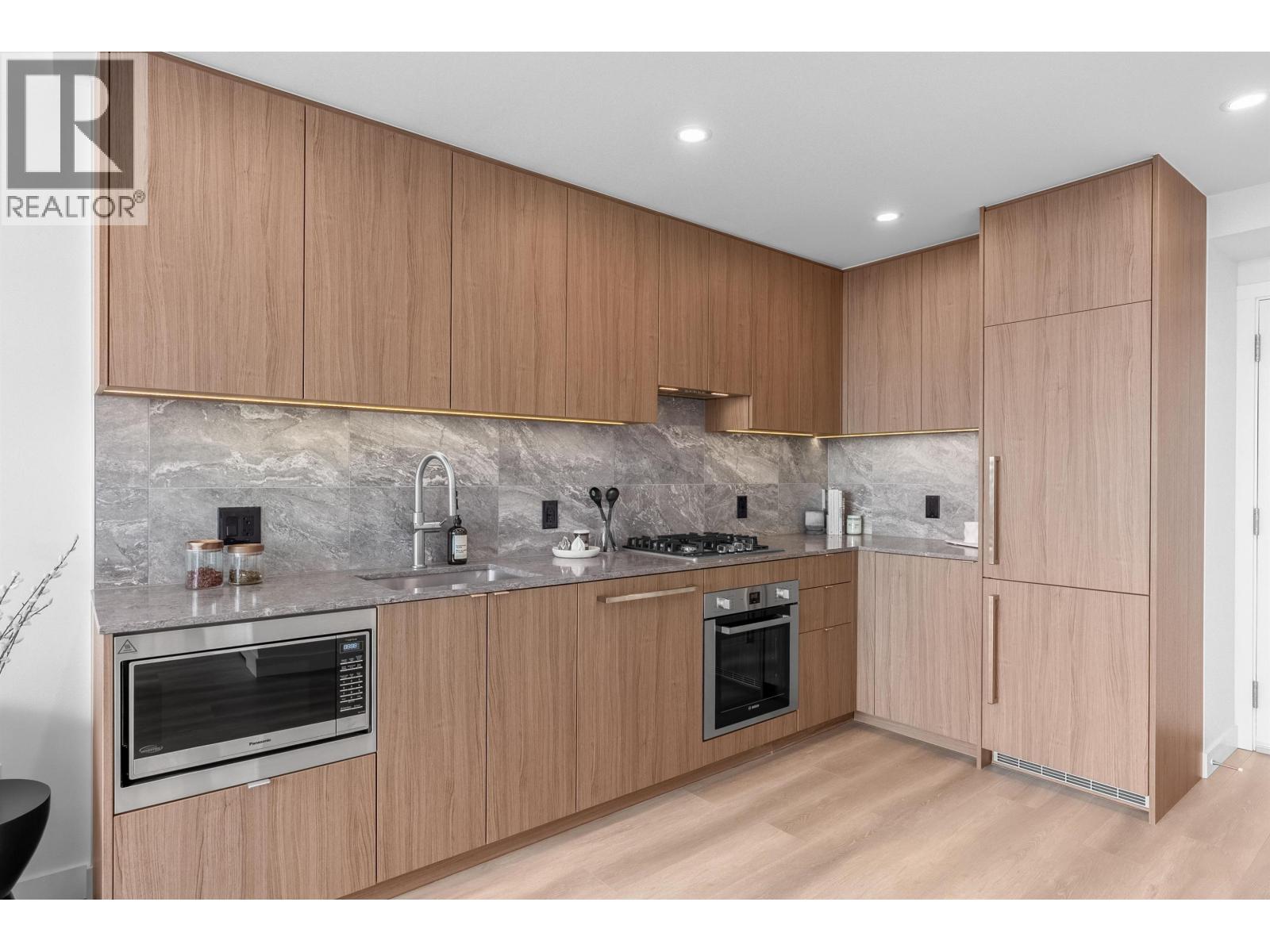 2203 626 Claremont Street, Coquitlam, British Columbia  V3J 0T1 - Photo 16 - R3081300