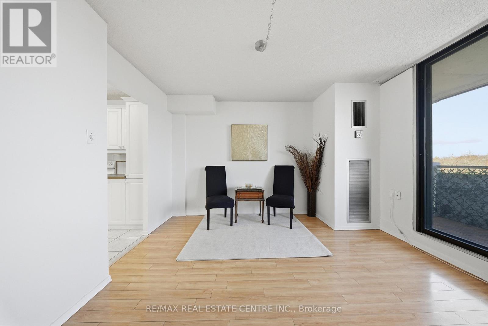 602 - 2055 Upper Middle Road, Burlington, Ontario  L7P 3P4 - Photo 8 - W12641982