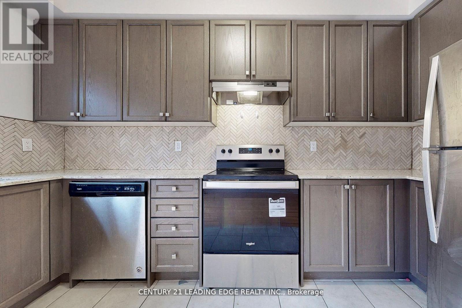 3952 Leonardo Street, Burlington, Ontario  L7M 0Z7 - Photo 10 - W12717492