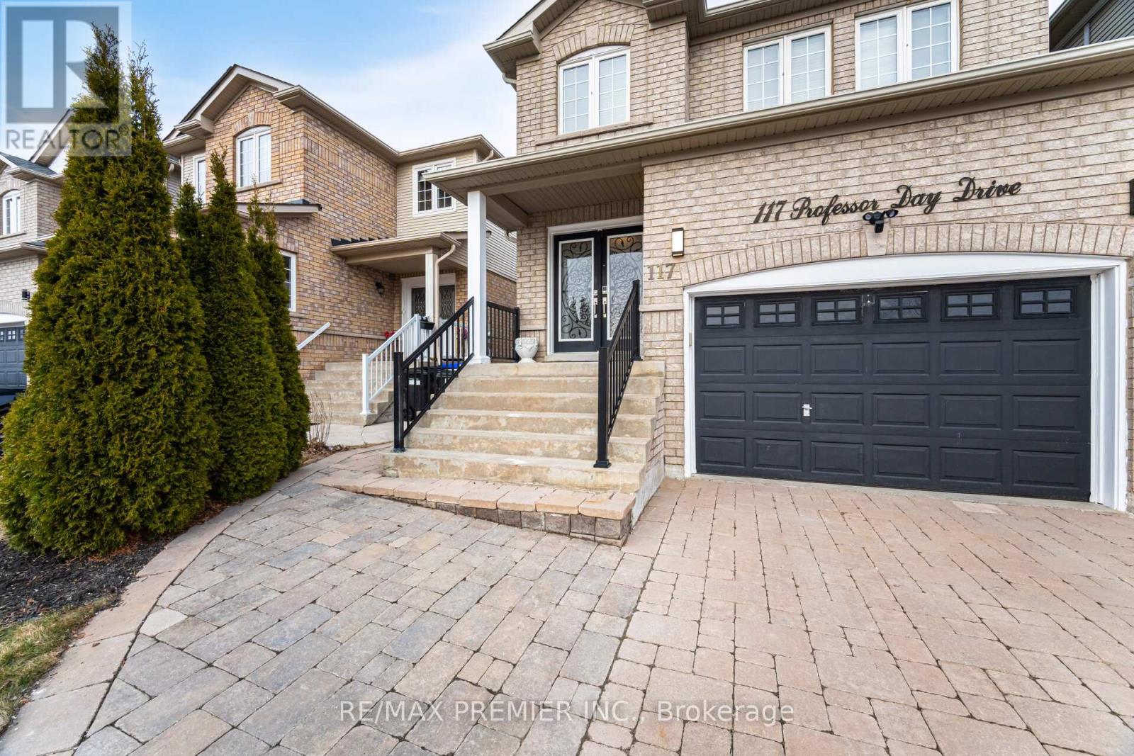 117 Professor Day Drive, Bradford West Gwillimbury (Bradford), Ontario  L3Z 3C1 - Photo 3 - N12717826