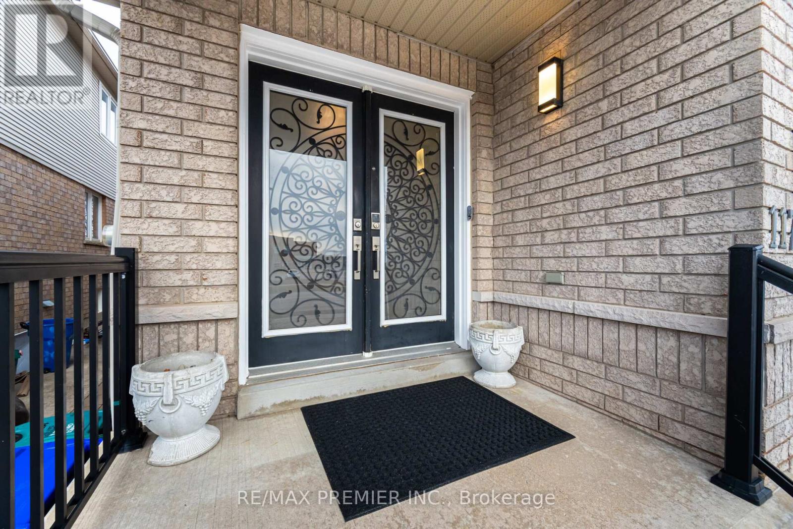 117 Professor Day Drive, Bradford West Gwillimbury (Bradford), Ontario  L3Z 3C1 - Photo 4 - N12717826