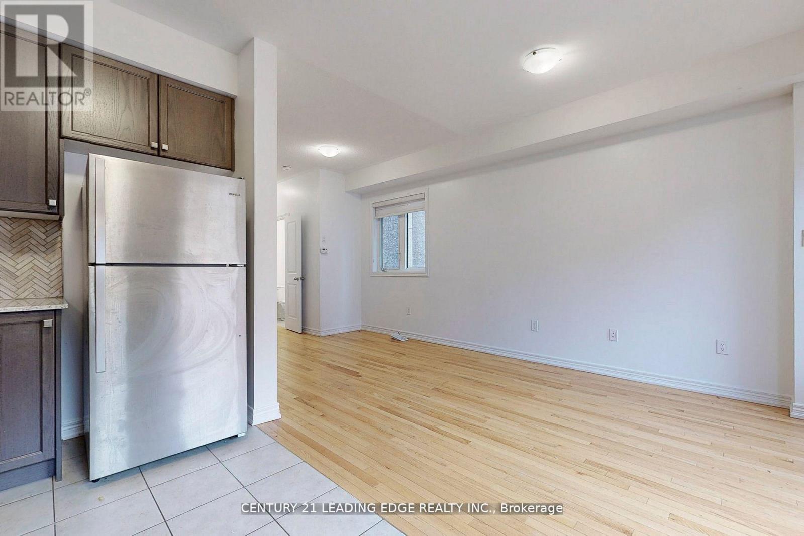 3952 Leonardo Street, Burlington, Ontario  L7M 0Z7 - Photo 12 - W12717492