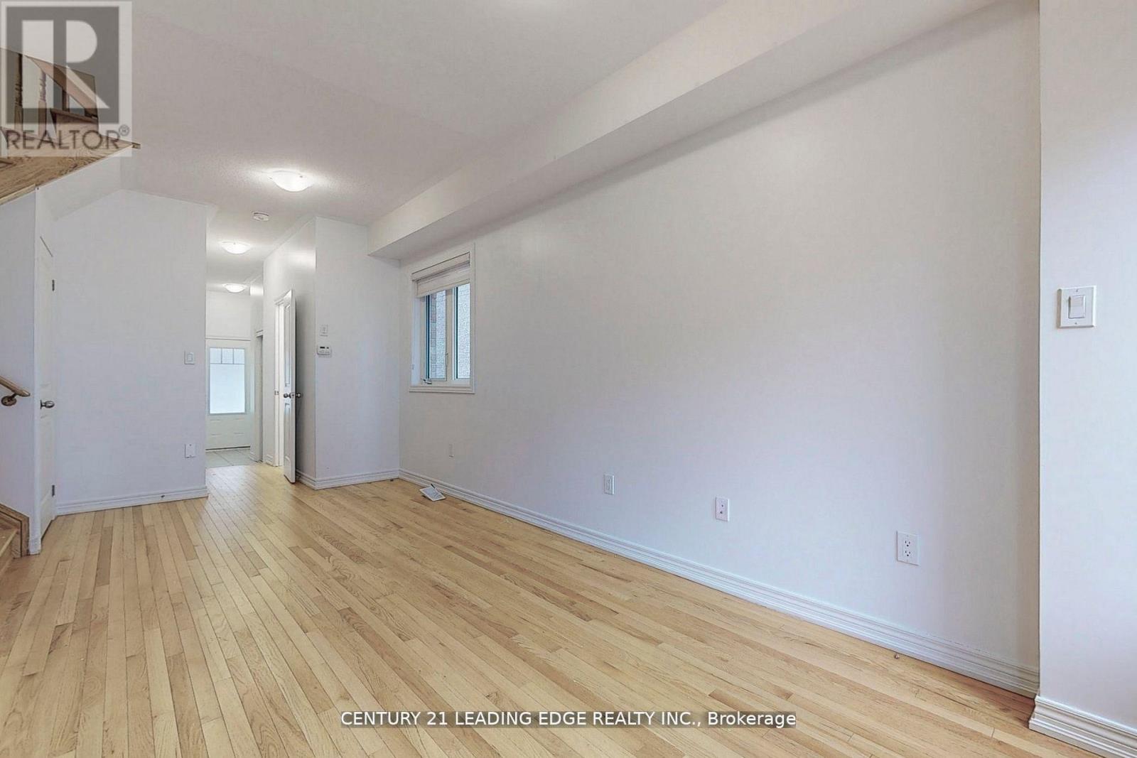 3952 Leonardo Street, Burlington, Ontario  L7M 0Z7 - Photo 8 - W12717492