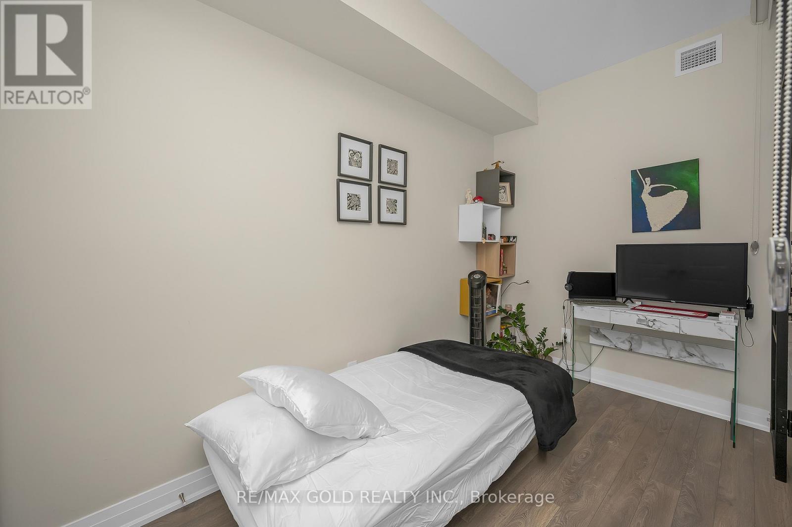 222 - 150 Oak Park Boulevard, Oakville, Ontario  L6H 3P2 - Photo 33 - W12717648