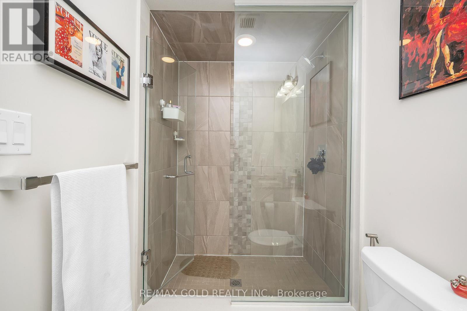 222 - 150 Oak Park Boulevard, Oakville, Ontario  L6H 3P2 - Photo 22 - W12717648