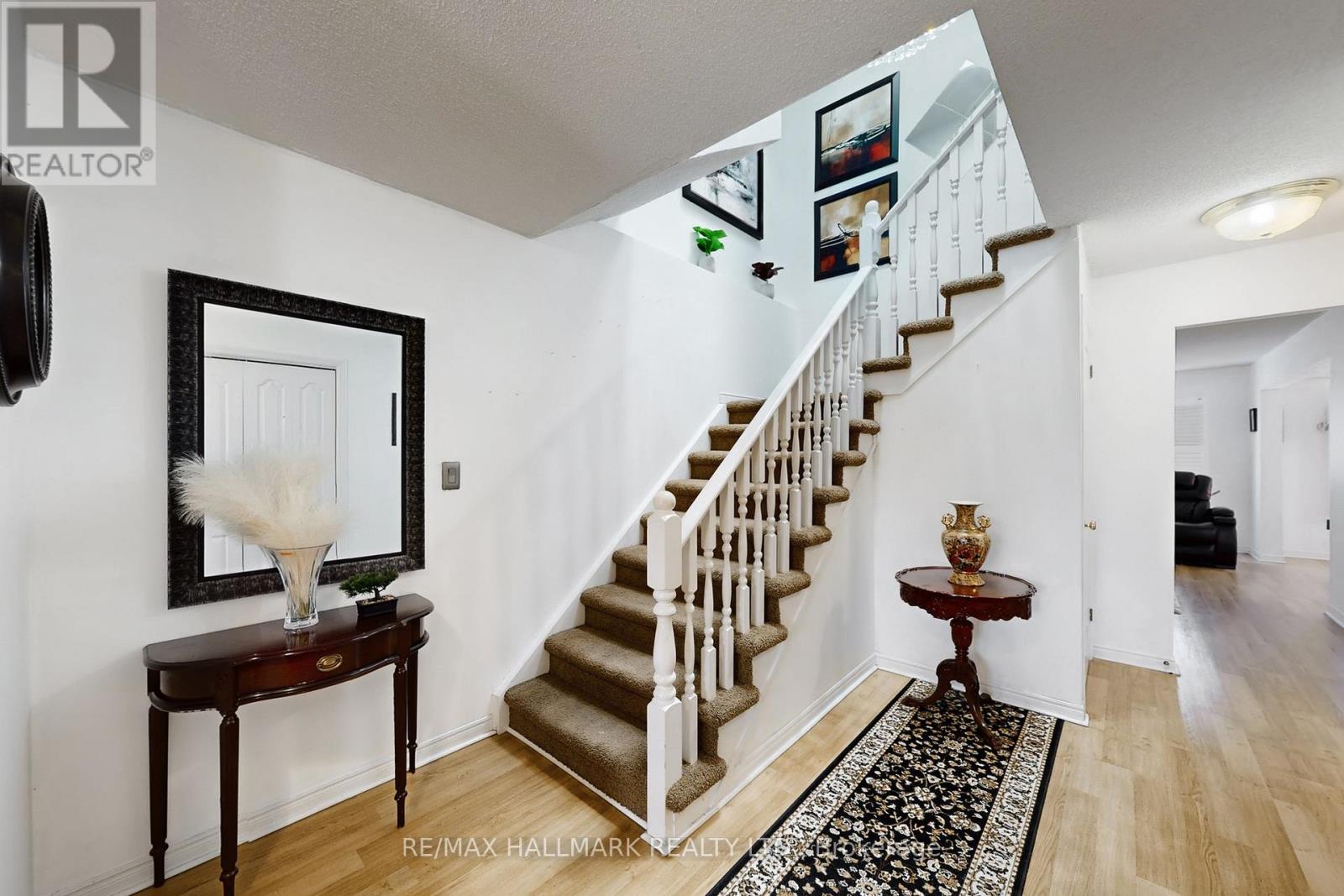 7863 Alfred Street, Niagara Falls, Ontario  L2H 2W8 - Photo 9 - X12655174