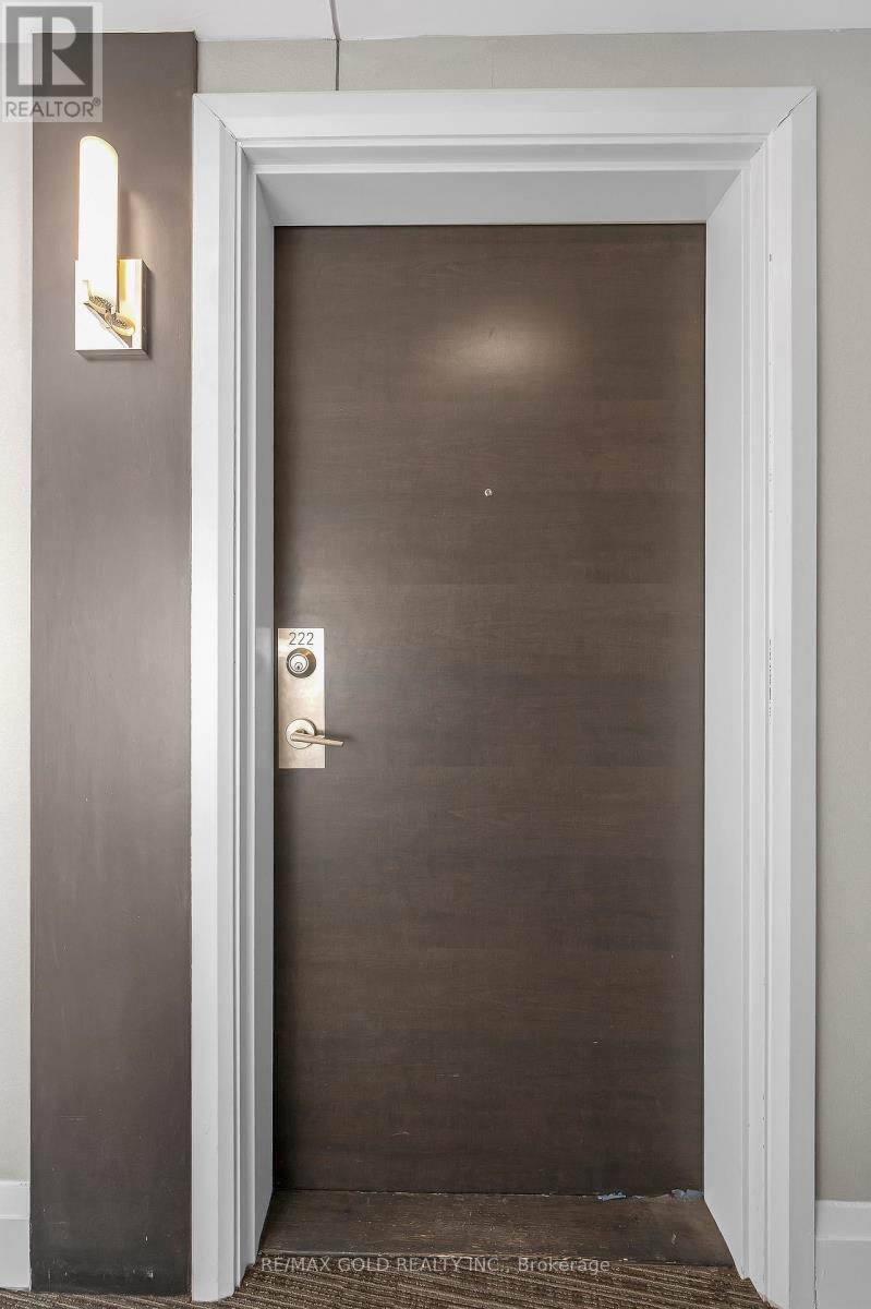 222 - 150 Oak Park Boulevard, Oakville, Ontario  L6H 3P2 - Photo 9 - W12717648