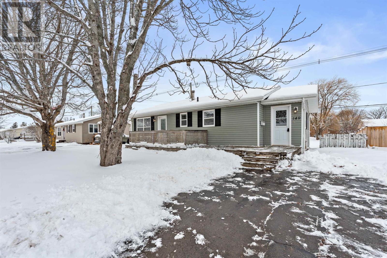 149 Lefurgey Avenue, Summerside, Prince Edward Island  C1N 2L7 - Photo 5 - 202601265