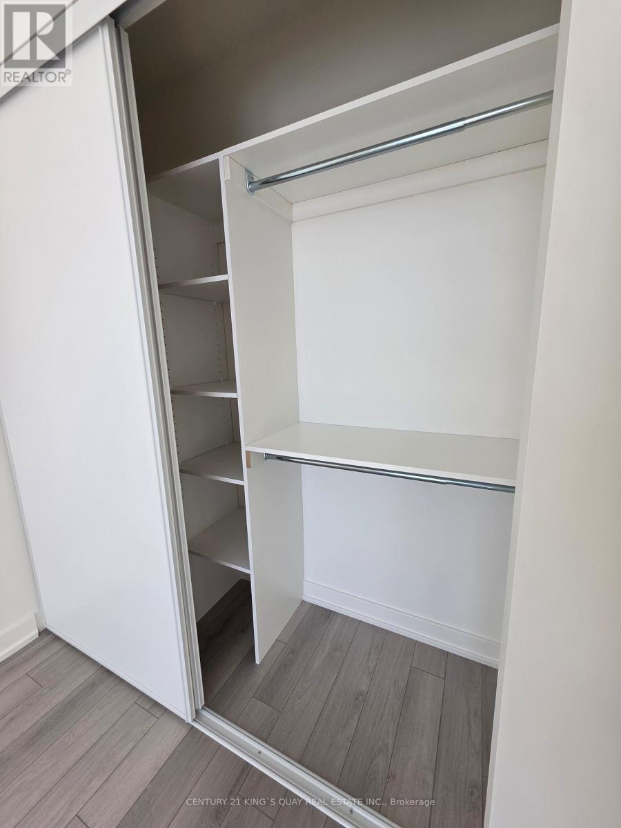 1406 - 3071 Trafalgar Road, Oakville, Ontario  L6H 8C6 - Photo 9 - W12717774