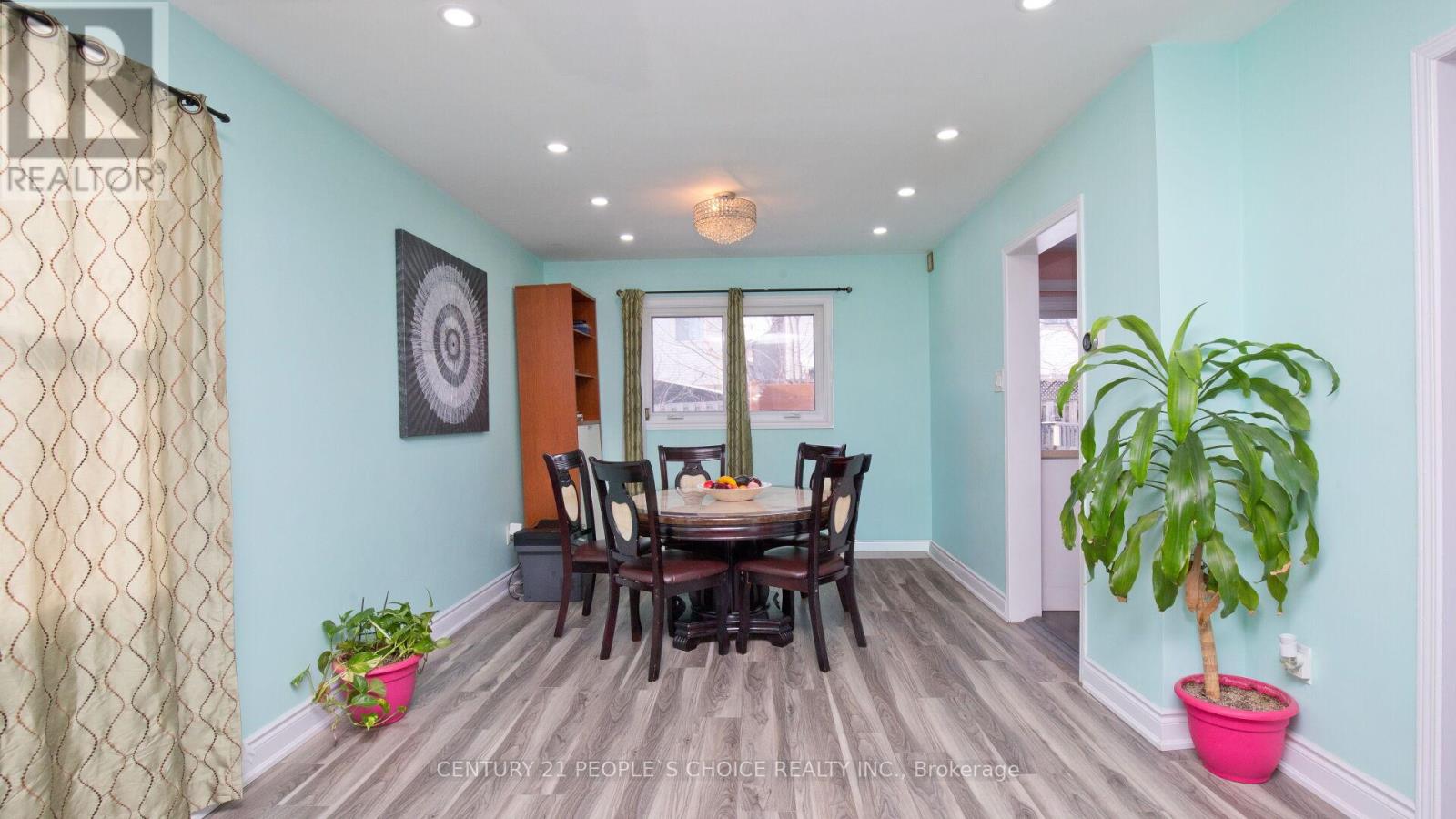 70 Tulip Drive, Brampton, Ontario  L6Y 3W7 - Photo 10 - W12717782