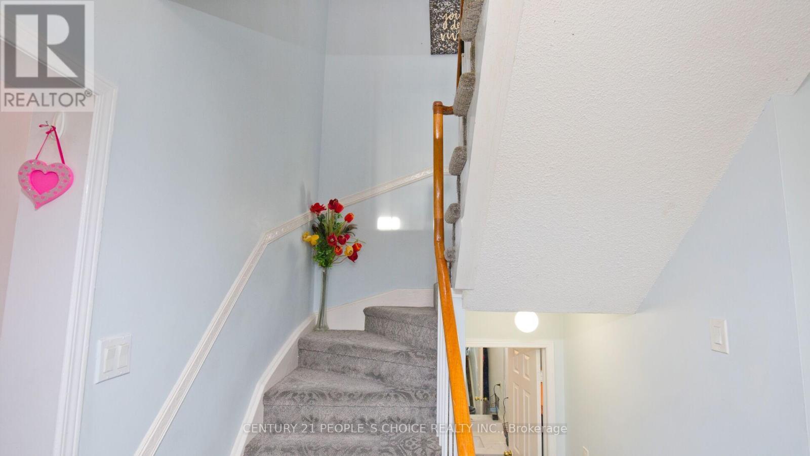 70 Tulip Drive, Brampton, Ontario  L6Y 3W7 - Photo 18 - W12717782