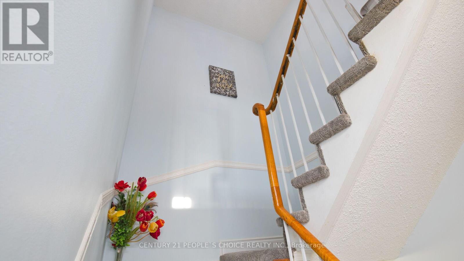 70 Tulip Drive, Brampton, Ontario  L6Y 3W7 - Photo 19 - W12717782