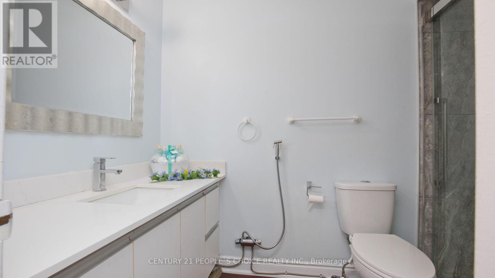 70 Tulip Drive, Brampton, Ontario  L6Y 3W7 - Photo 26 - W12717782