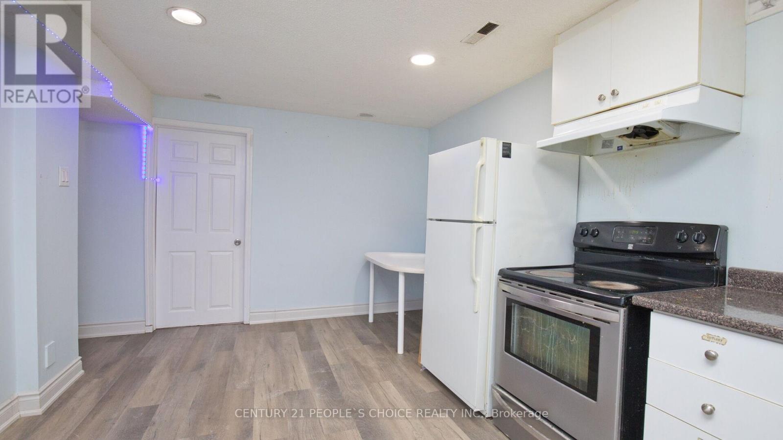 70 Tulip Drive, Brampton, Ontario  L6Y 3W7 - Photo 36 - W12717782