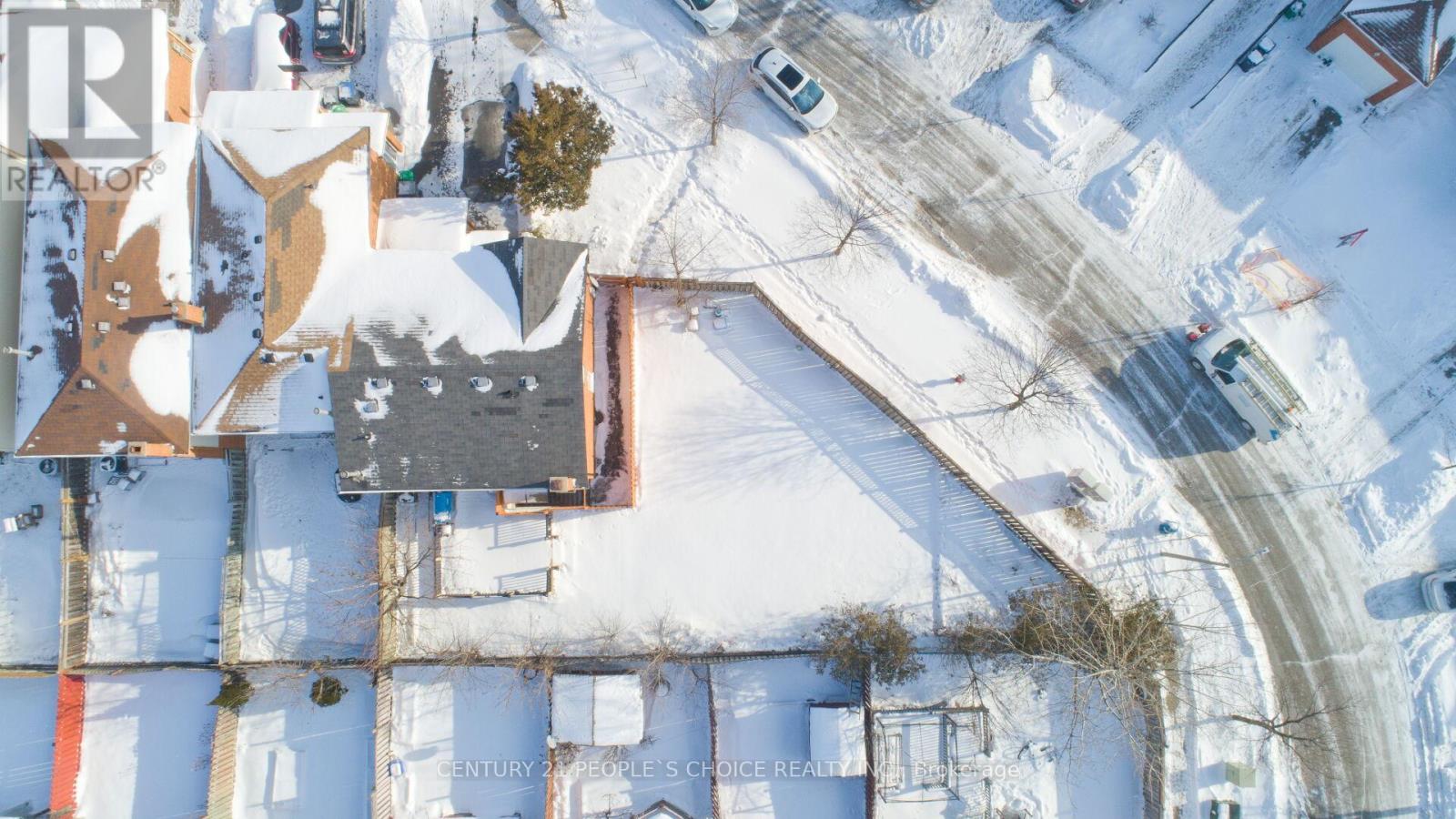 70 Tulip Drive, Brampton, Ontario  L6Y 3W7 - Photo 47 - W12717782