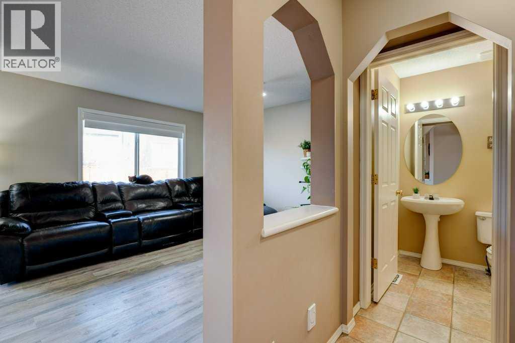 378 Chaparral Drive Se, Calgary, Alberta  T2X 3P1 - Photo 7 - A2280110