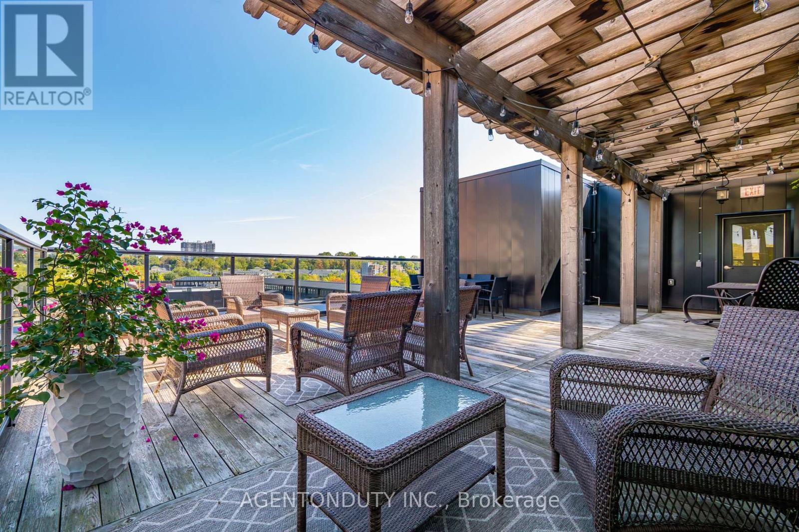 101 - 24 Cedar Street, Cambridge, Ontario  N1S 0B2 - Photo 31 - X12717820