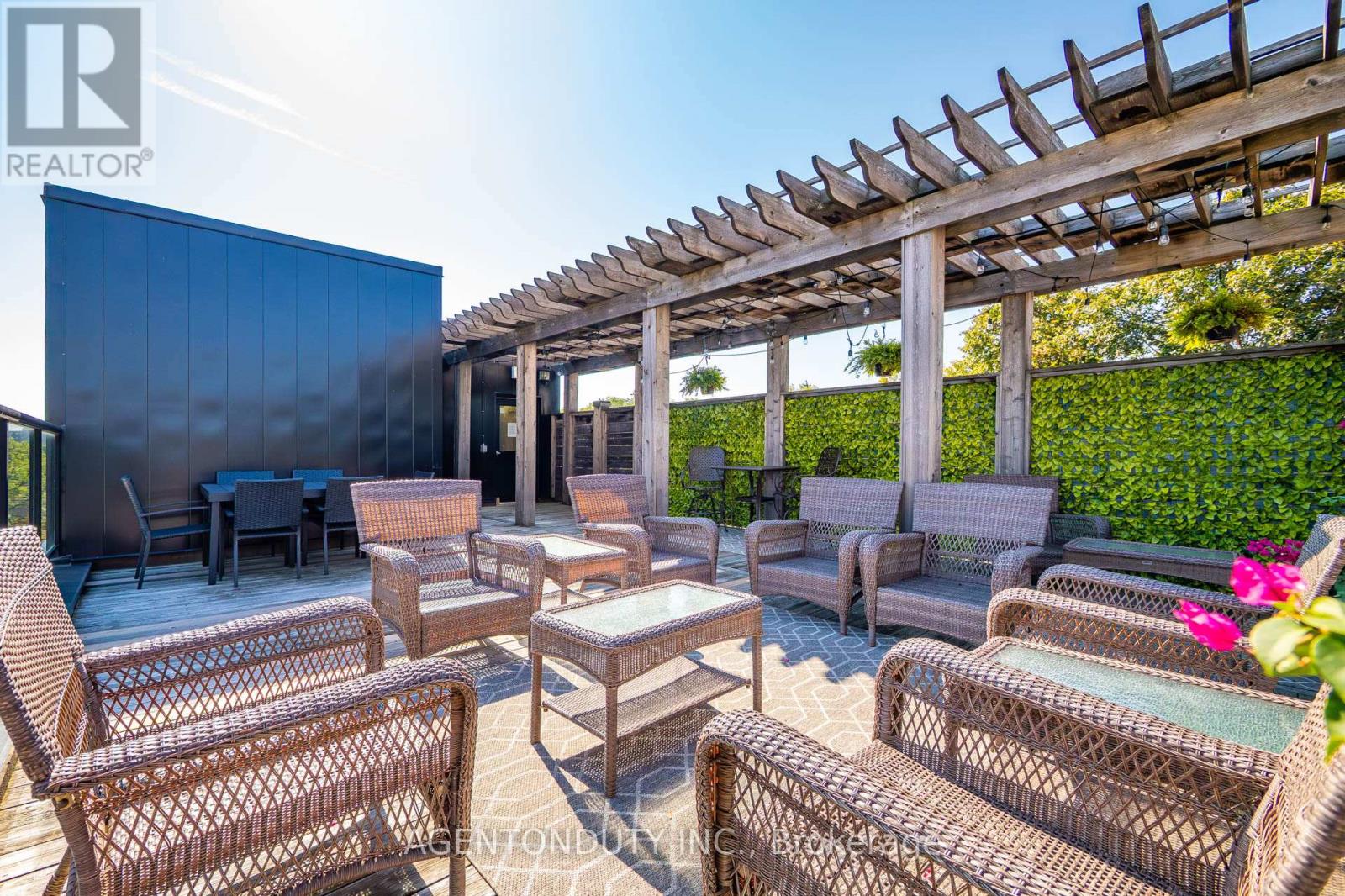 101 - 24 Cedar Street, Cambridge, Ontario  N1S 0B2 - Photo 33 - X12717820