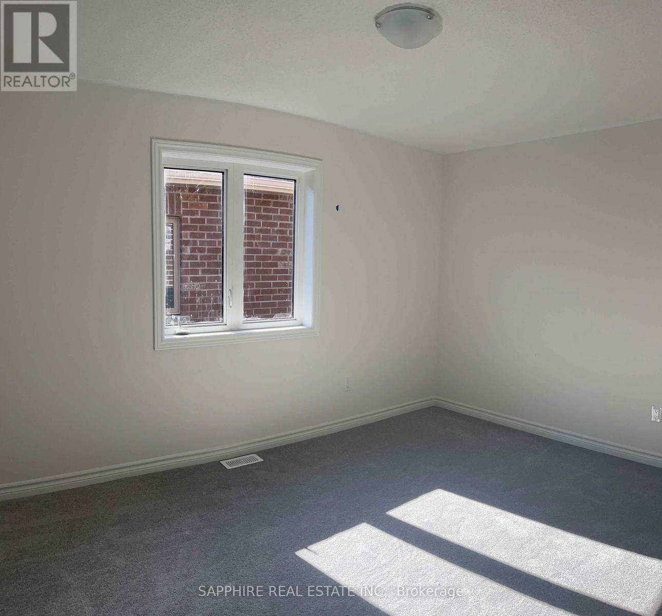 25 Huntsworth Avenue, Thorold, Ontario  L2V 0N2 - Photo 18 - X12717844