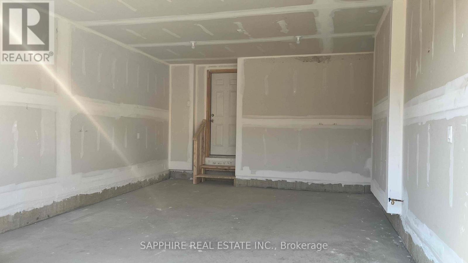 25 Huntsworth Avenue, Thorold, Ontario  L2V 0N2 - Photo 21 - X12717844