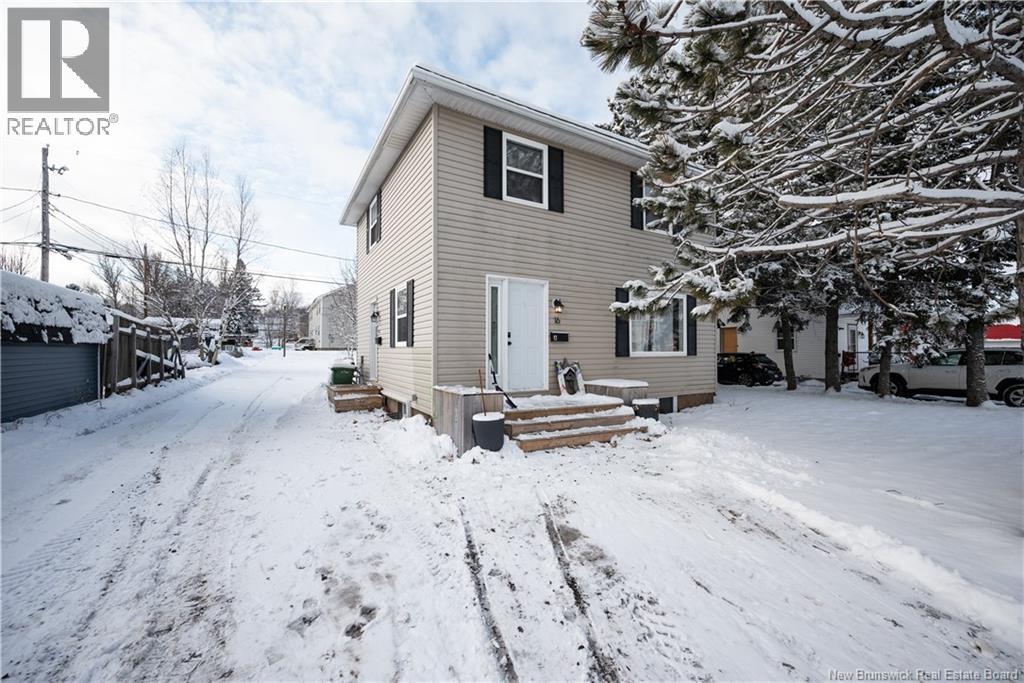 16 Beaconhill Terrace, Riverview, New Brunswick  E1B 1E3 - Photo 1 - NB132147