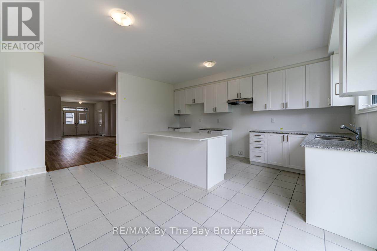 12 Misty Ridge Road, Wasaga Beach, Ontario L9Z 0R8 - Photo 18 - S12432491